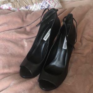 Madly Steve Madden shoe